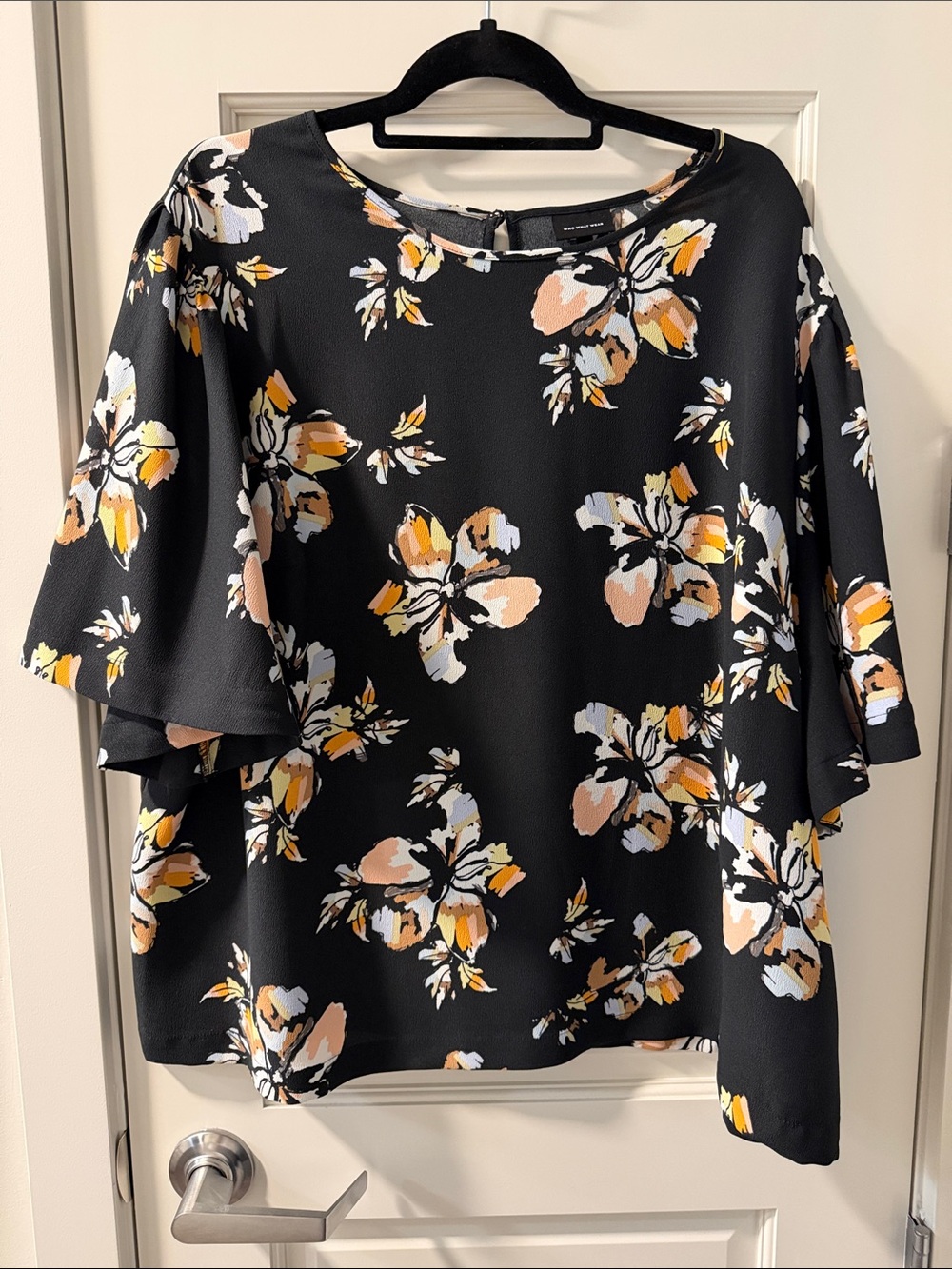 Who What Where Floral Top